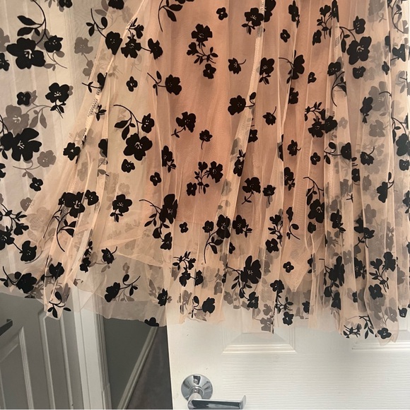 NWT Elastic waist black fleece Floral print Beige tulle midi Skirt size M/L - Picture 4 of 6